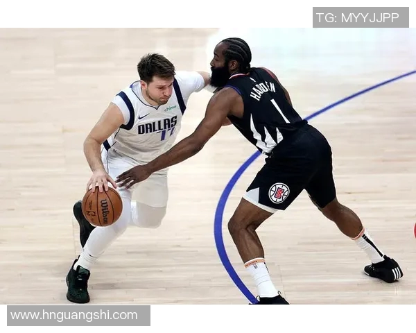 山东与吉林今晚激战正酣谁能在这场对决中笑到最后